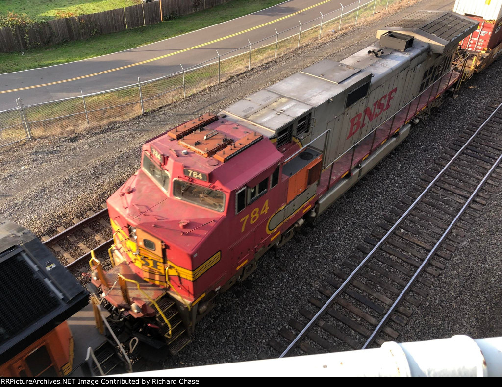 BNSF 784